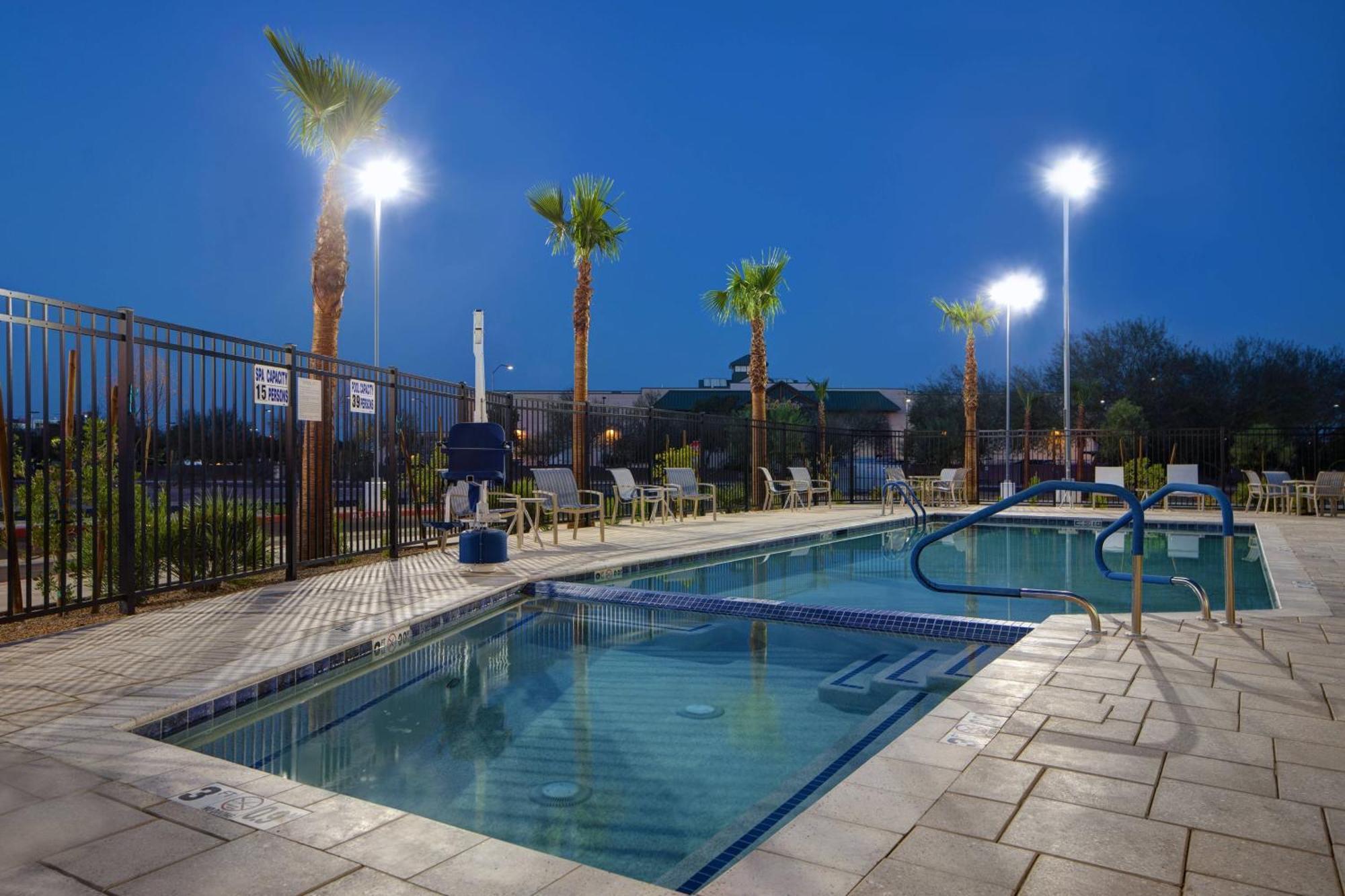 Towneplace Suites By Marriott Phoenix Glendale Sports & Entertainment District Eksteriør bilde