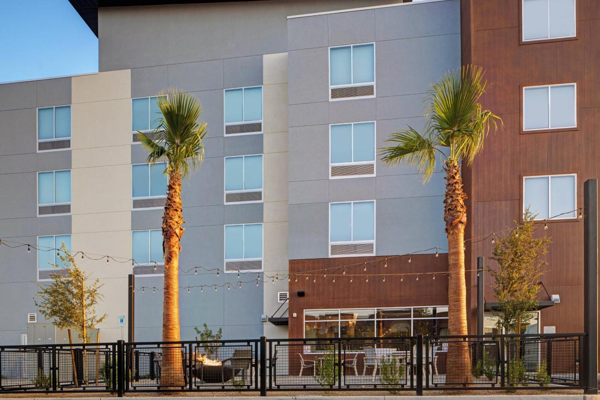 Towneplace Suites By Marriott Phoenix Glendale Sports & Entertainment District Eksteriør bilde