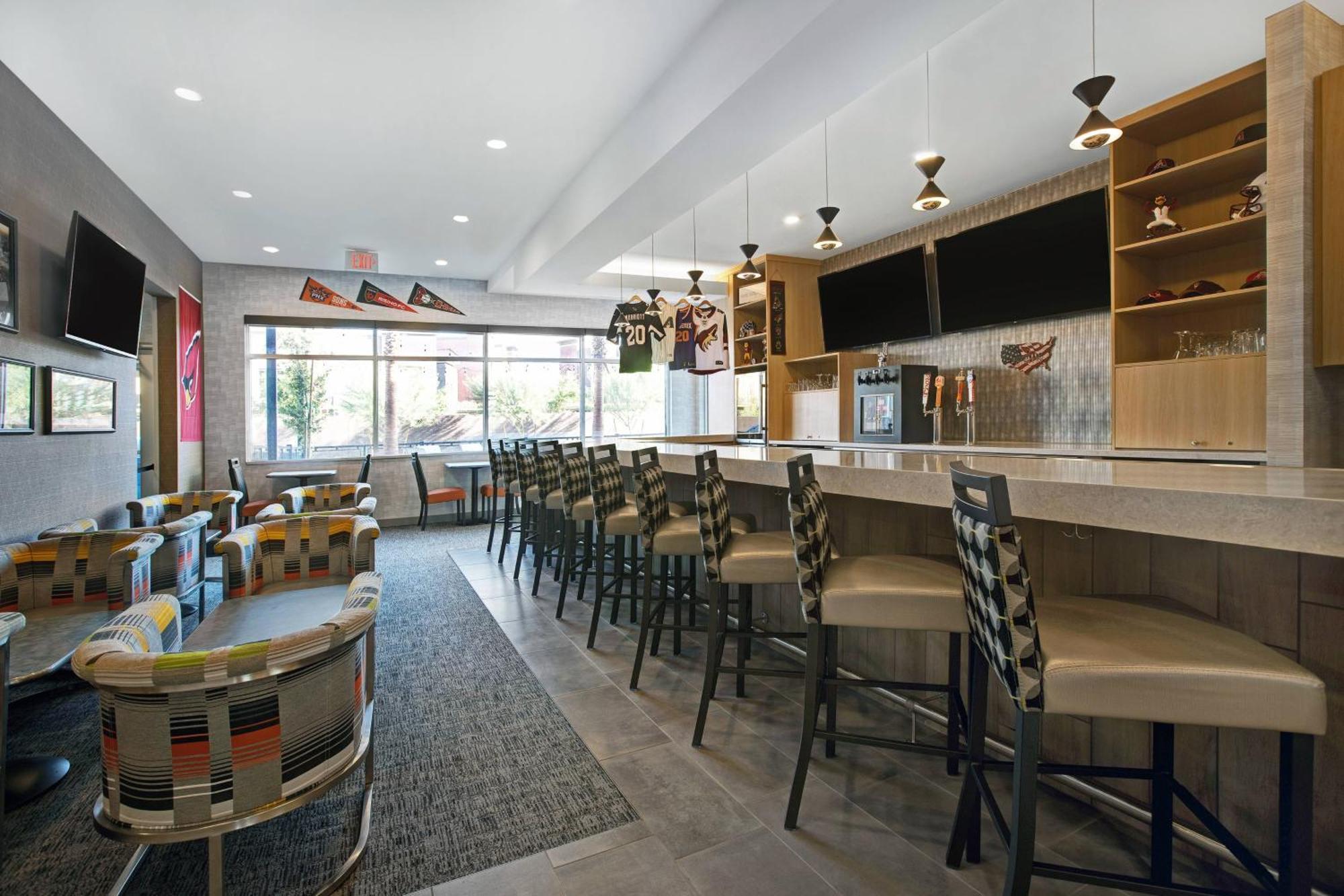 Towneplace Suites By Marriott Phoenix Glendale Sports & Entertainment District Eksteriør bilde